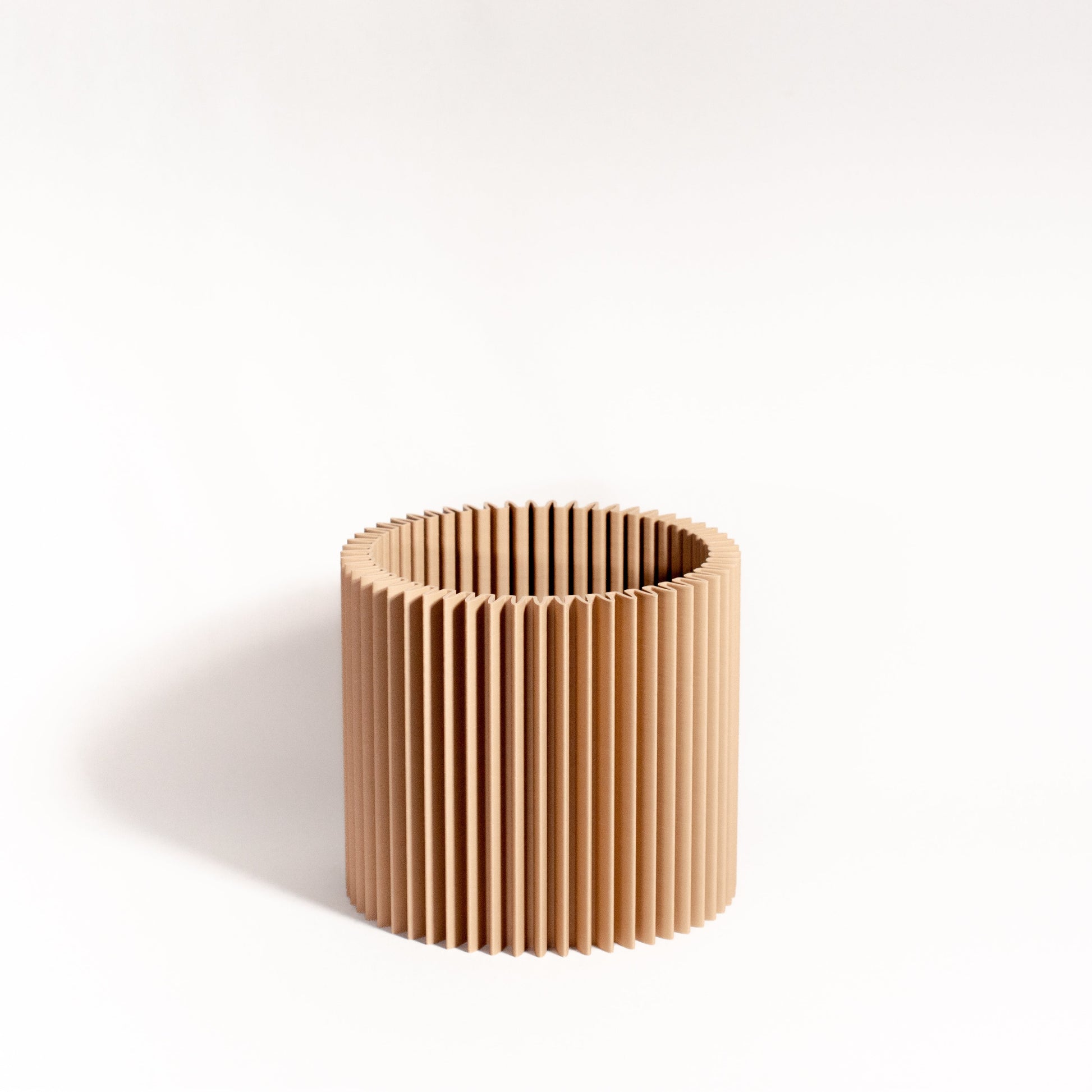 cog firm pot medium almond