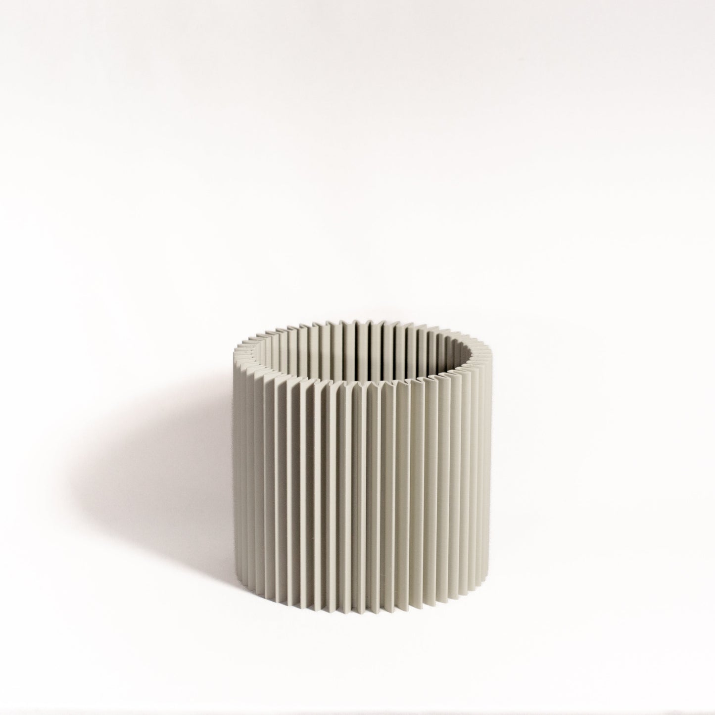 cog firm pot medium light sand